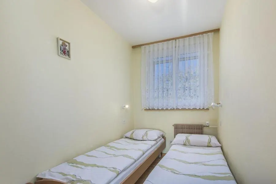 Bungalow Pintar Novigrad  Croatia